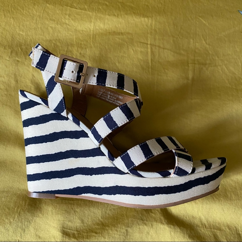 BP. Striped Wedges
